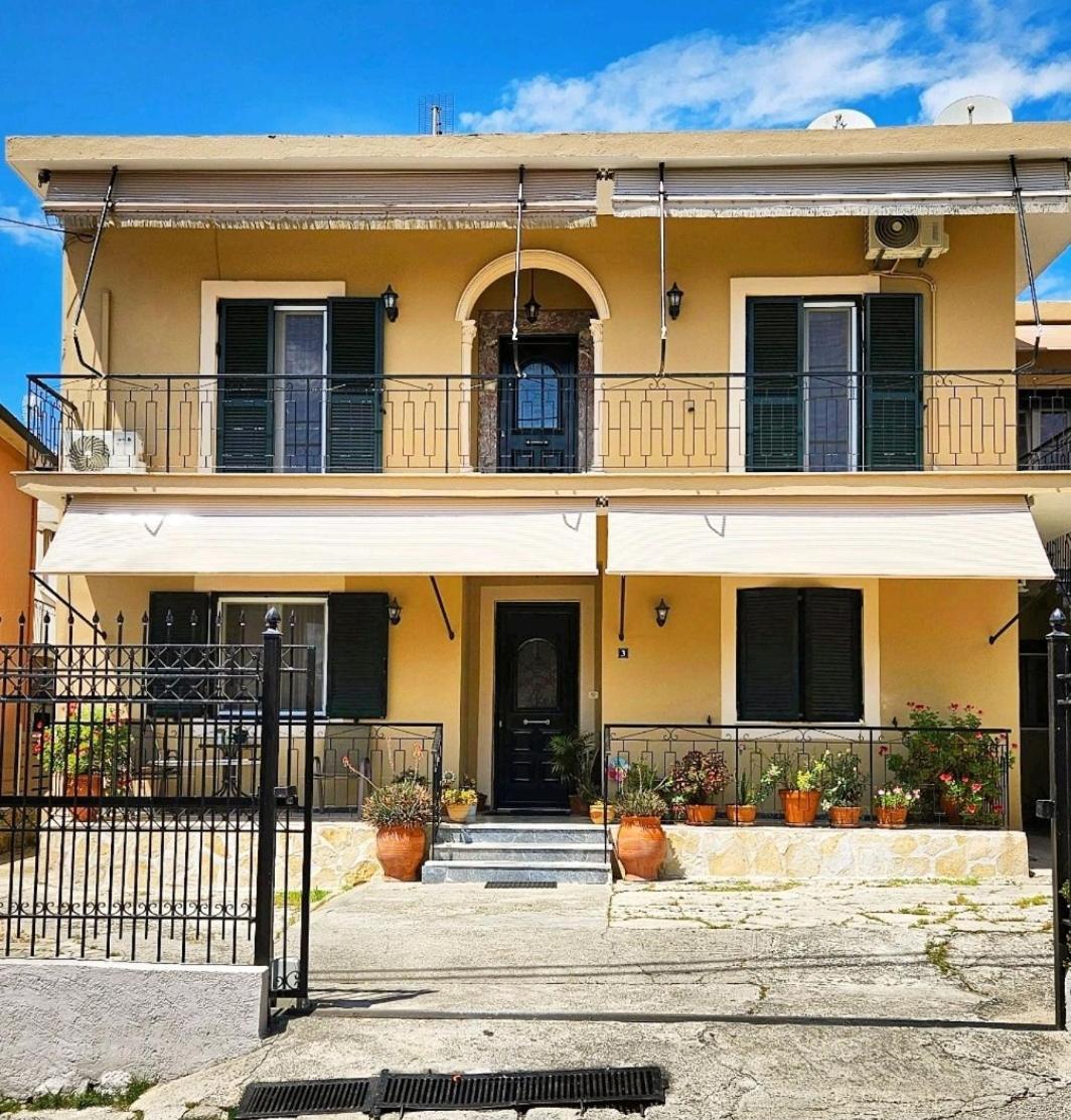Suburban Casa Apartment Mantouki Exterior photo